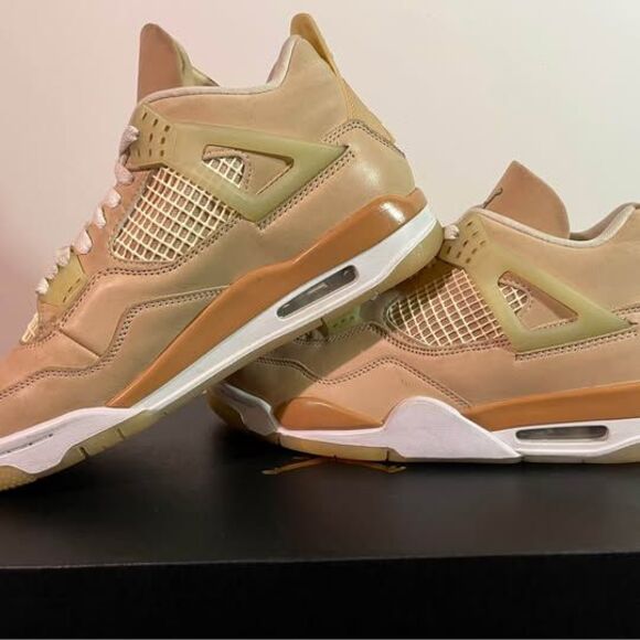 🔥 Jordan 4 Shimmer – Women’s Size 8 – Excellent Condition – Replacement Box - Picture 3 of 4